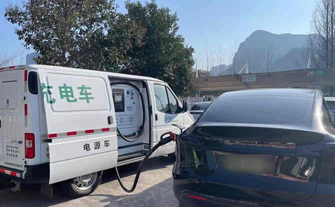 合阳汽车搭电