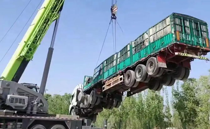 合阳道路脱困救援案例